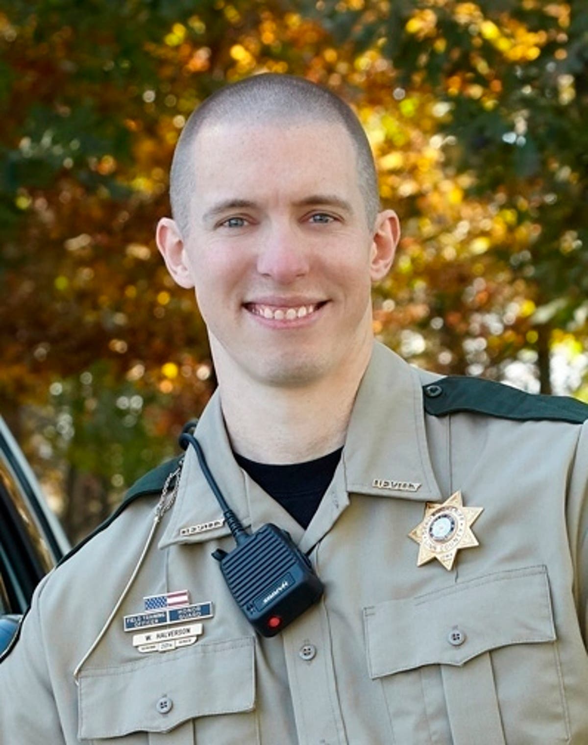 Prosecutors: Robber fired 10 shots at wounded Iowa deputy