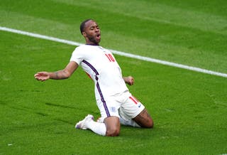 England top Group D as Raheem Sterling goal sees off Czech ...