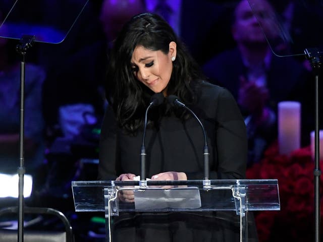 <p>Vanessa Bryant habla durante la celebración de la vida de Kobe y Gianna Bryant en el Staples Center el 24 de febrero de 2020</p>