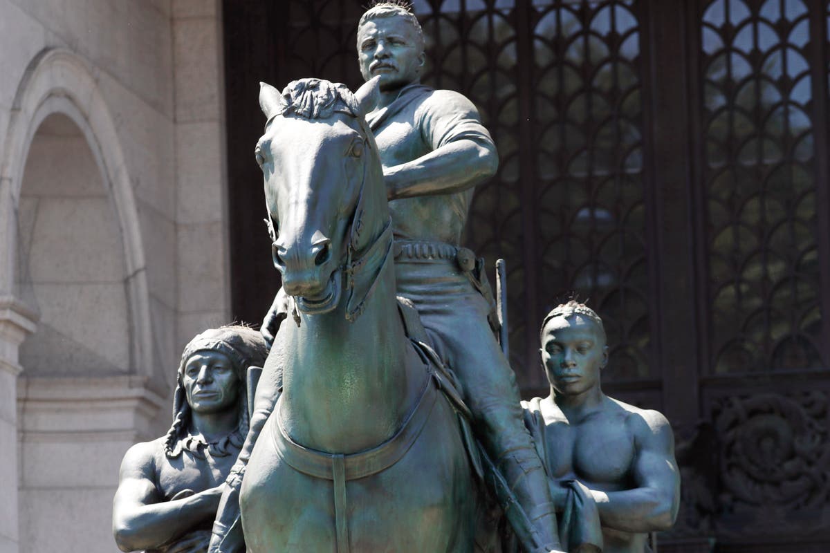 Theodore Roosevelt statue at New York museum to be relocated