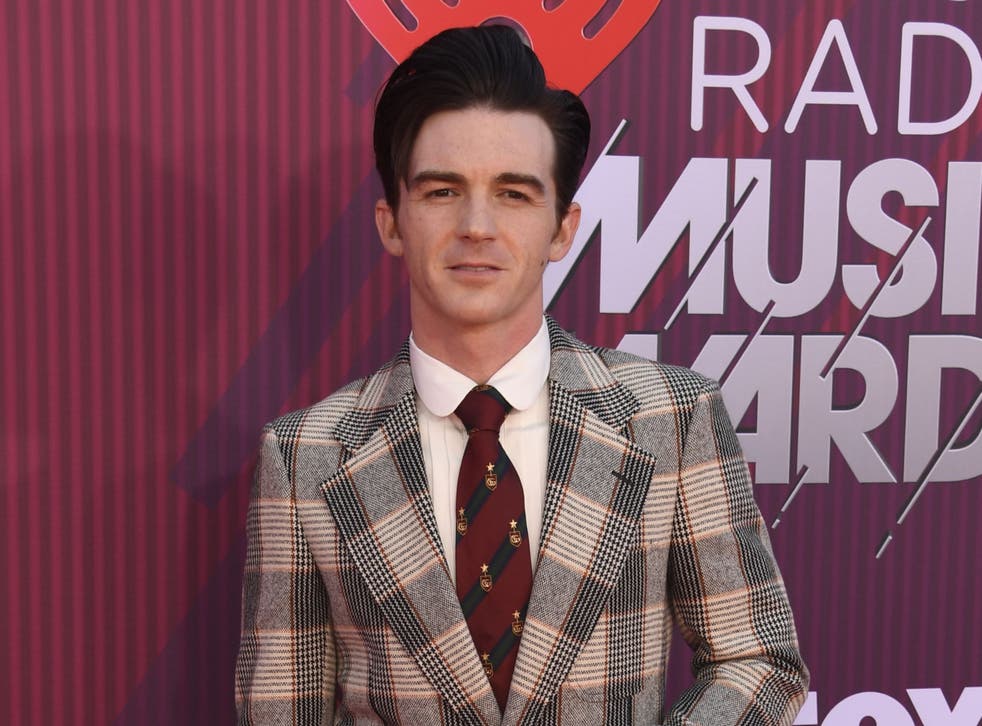 Drake Bell: Former Drake & Josh actor pleads guilty to attempted child ...