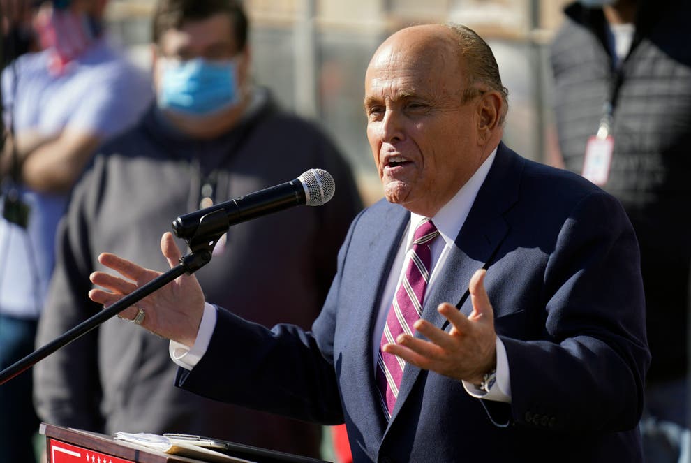 Suspenden licencia de Giuliani por mentir sobre elecciones | Independent Español