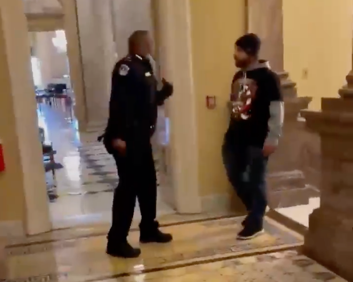 Capitol riot: Lawyer for rioter who confronted police officer blames media and ‘crowd hysteria’ Capitol riot: Lawyer for rioter who confronted police officer blames media and ‘crowd hysteria’
