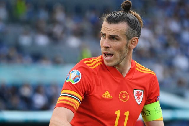 <p>Gareth Bale says Wales go into their clash with Denmark at Euro 2020 familiar with the label of underdogs</p>