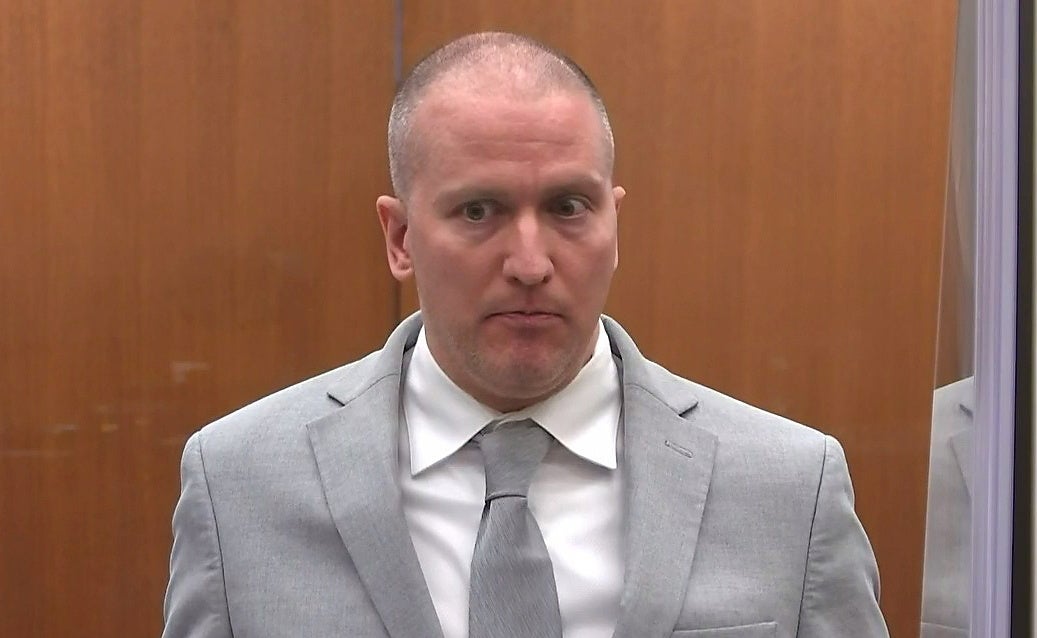 <p>Former Minneapolis police officer Derek Chauvin addresses his sentencing hearing and the judge as he awaits his sentence after being convicted of murder in the death of Floyd in Minneapolis, Minnesota</p>