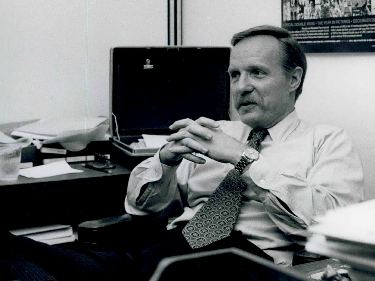 Richard Stolley: Newspaper juggernaut who launched People magazine