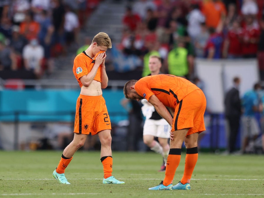 Frenkie de Jong reacts to the Netherlands’ defeat