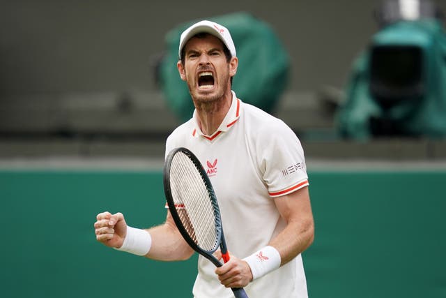 Andy Murray roars after taking the first set against Nikoloz Basilashvili