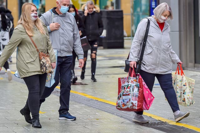 <p>Shoppers in Cardiff</p>