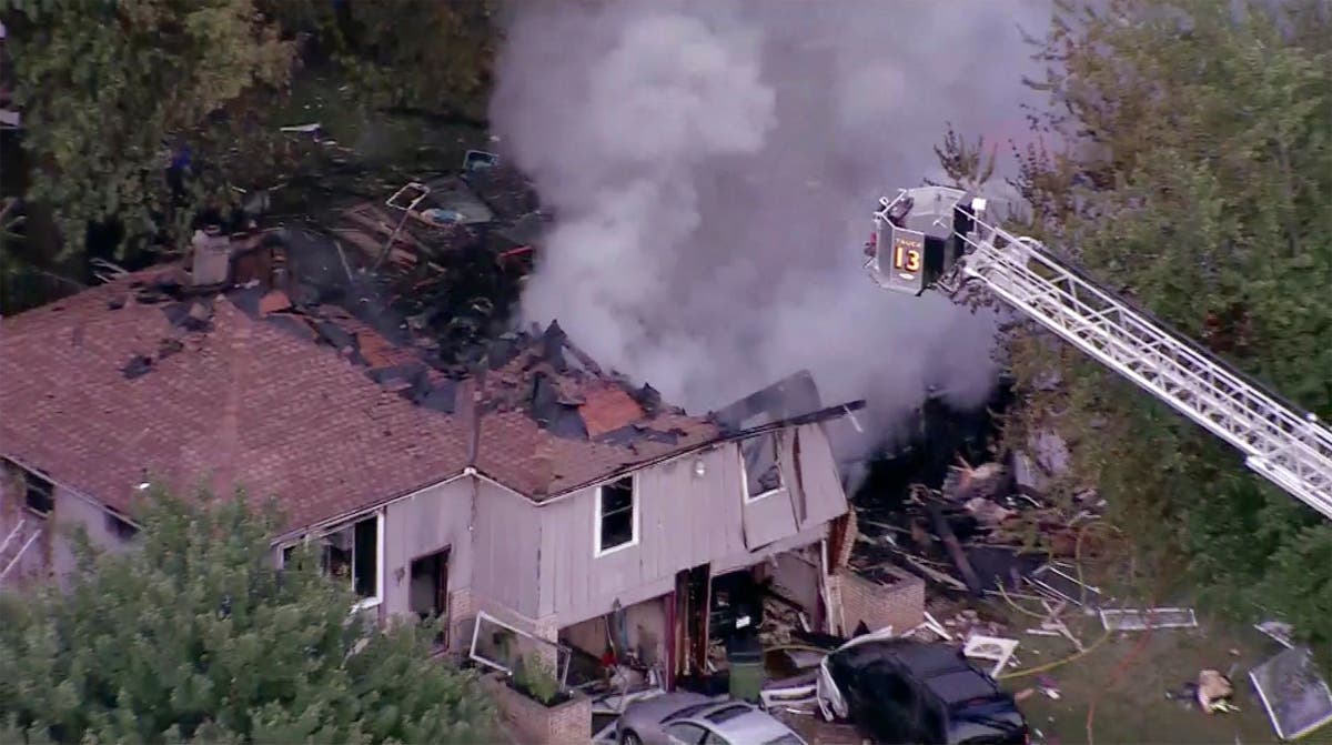 3 injured in explosion, fire at suburban Kansas City duplex