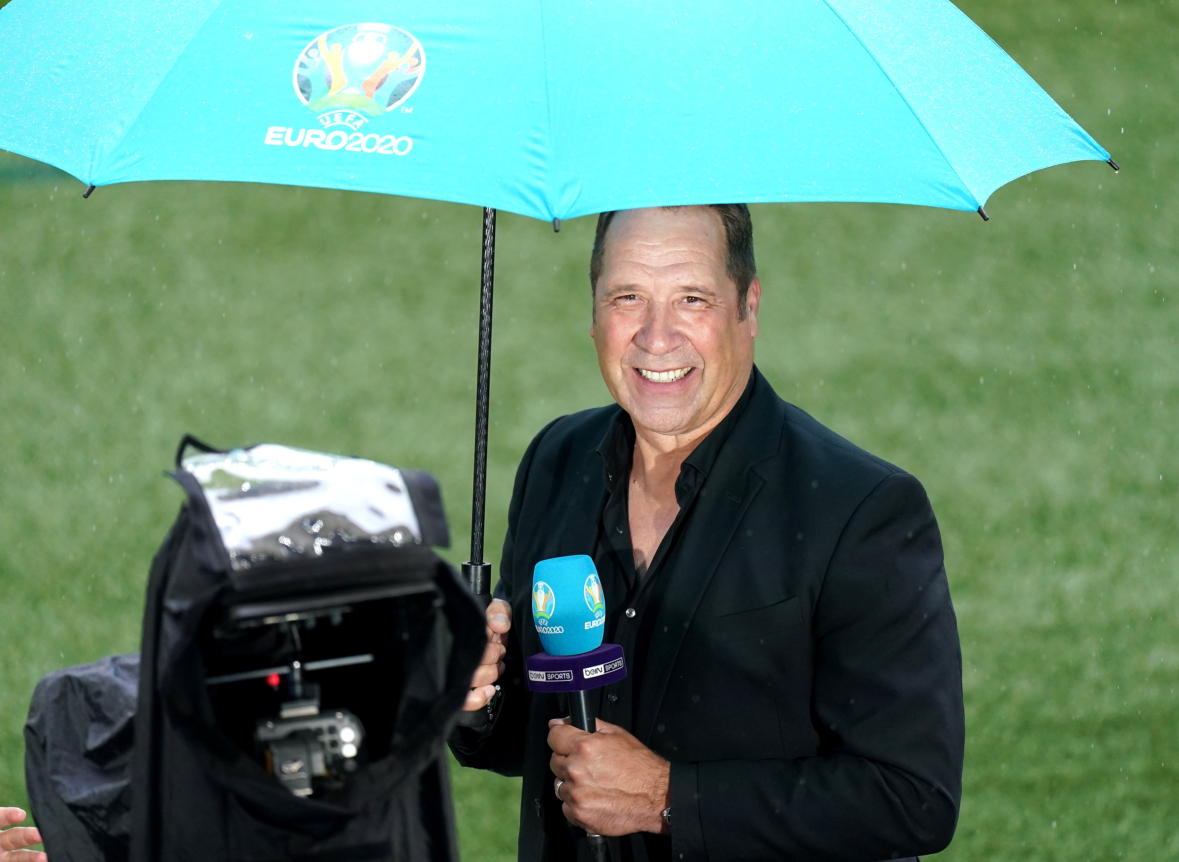<p>Former England goalkeeper David Seaman at Euro 2020</p>