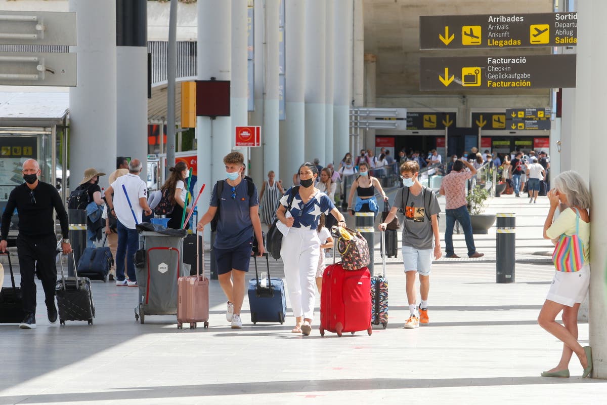Reisenachrichten live: Neueste Updates zu Spaniens neuen Regeln für ungeimpfte Touristen