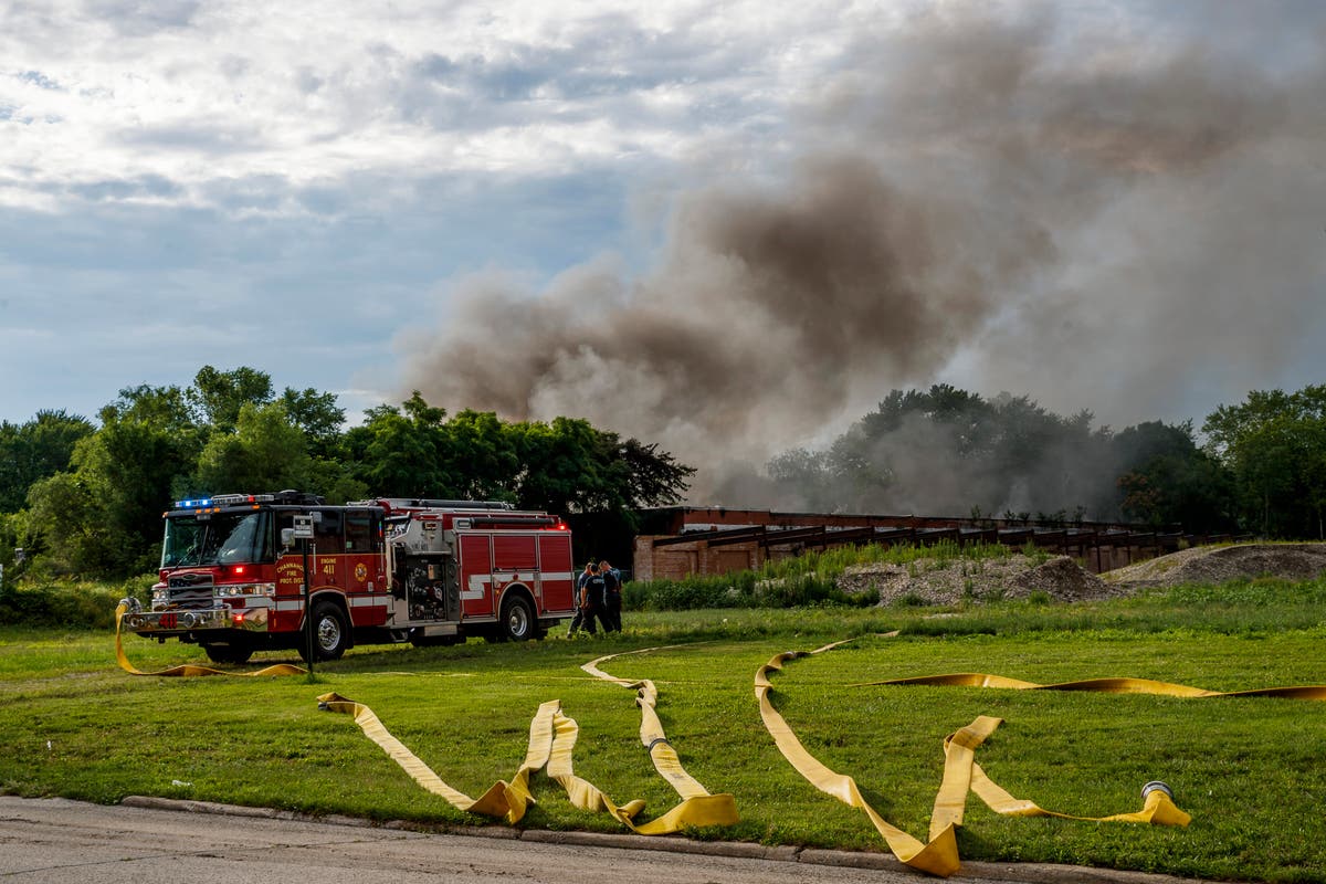 Batteries exploding in burning abandoned Illinois building