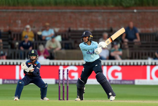 <p>A record-breaking 92-run partnership between Sophia Dunkley and Katherine Brunt was enough to see England Women chase India's total of 221</p>