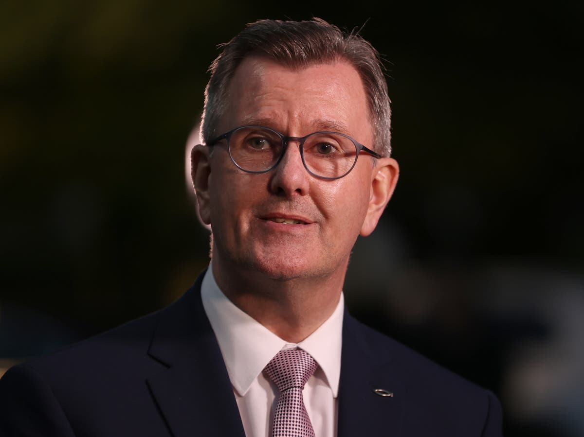 DUP leader rocked by resignation on first day in charge