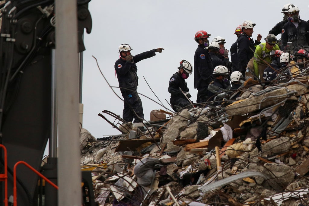 Miami condo collapse rescue effort has resumed, Surfside officials say
