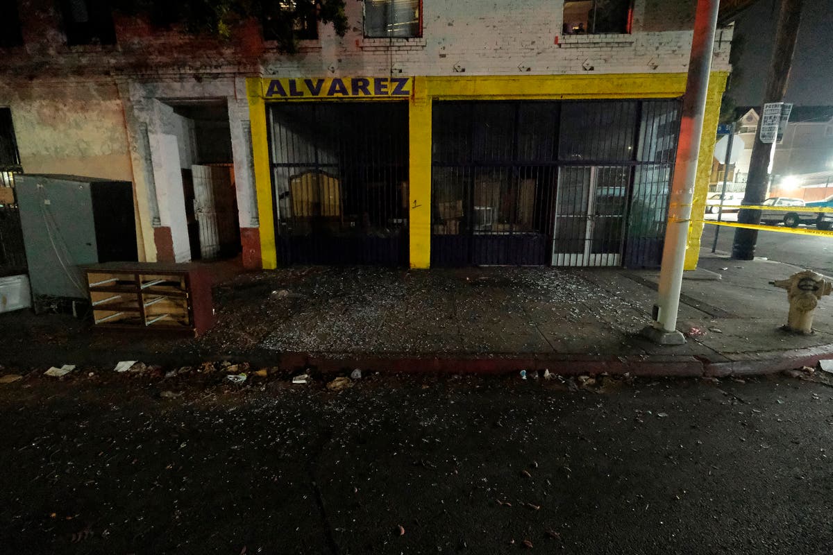 17 hurt as illegal fireworks caches explodes in Los Angeles