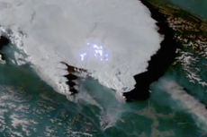 ‘A literal firestorm’: Timelapse shows 700,000 lightning strikes pounding Canada as a result of heatwave wildfire