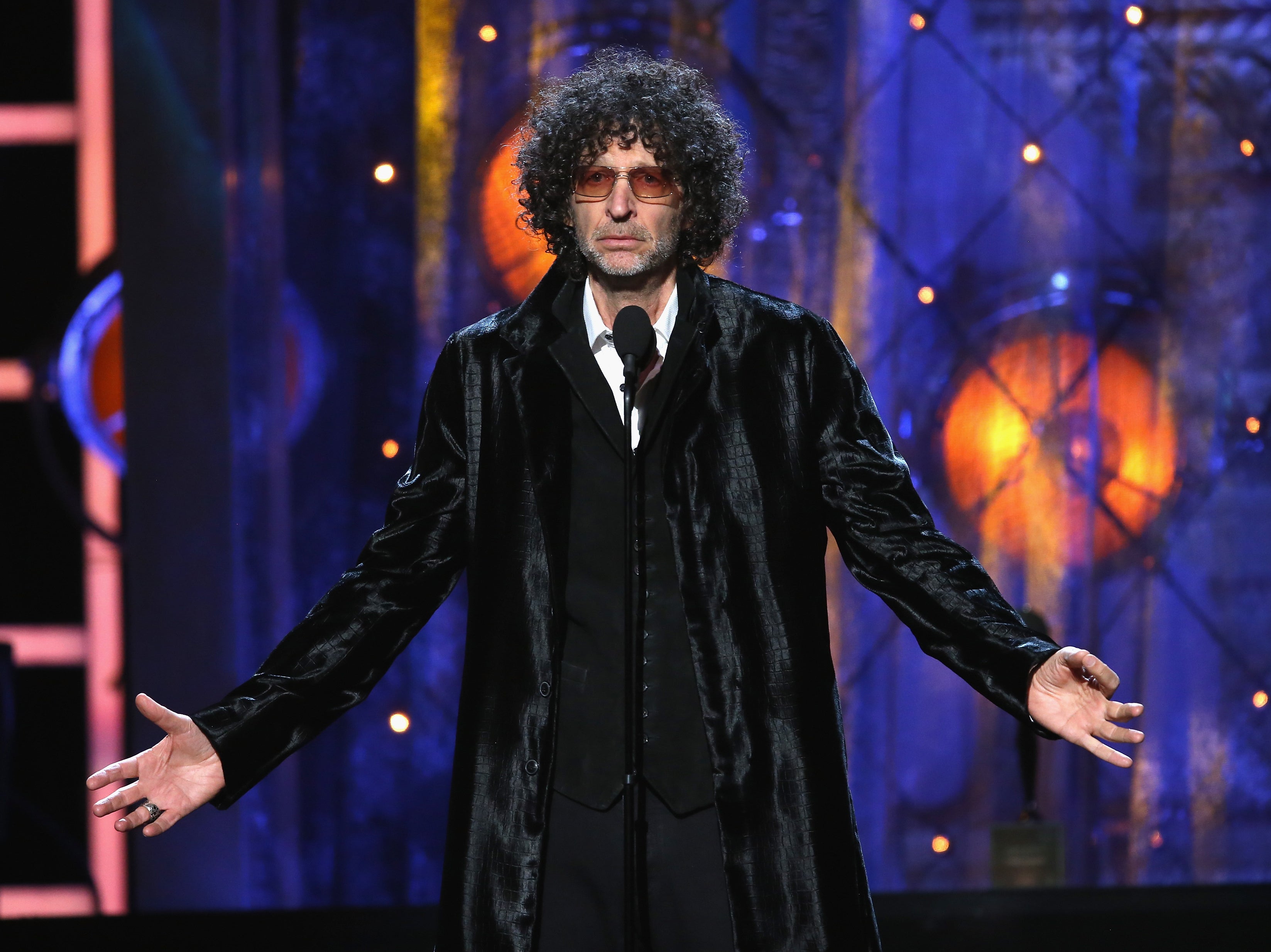 Howard Stern defends twomonthlong vacation from radio job he’s paid