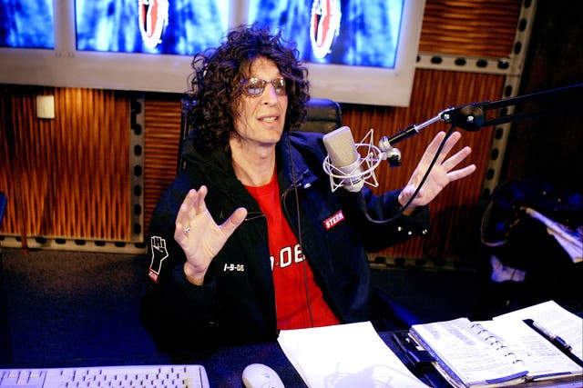 <p>Howard Stern says Green Bay Packers quarterback Aaron Rodgers should be thrown out of the NFL</p>