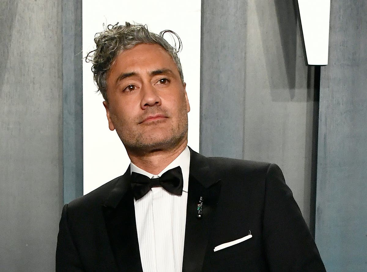 Taika Waititi addresses Rita Ora and Tessa Thompson photos: ‘I was doing nothing wrong’