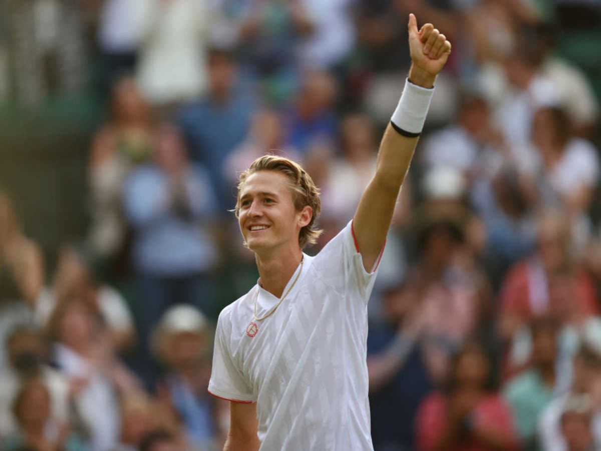 Wimbledon 2021: Dan Evans knocked out by Sebastian Korda in third round