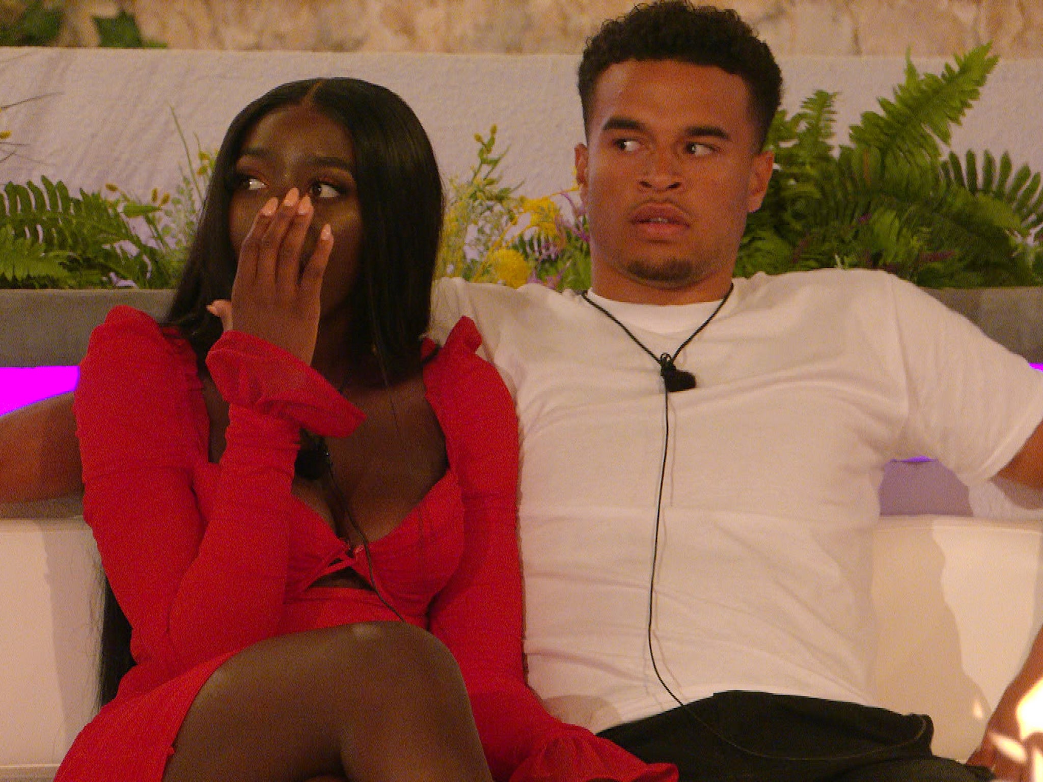 How to watch sales love island catch up