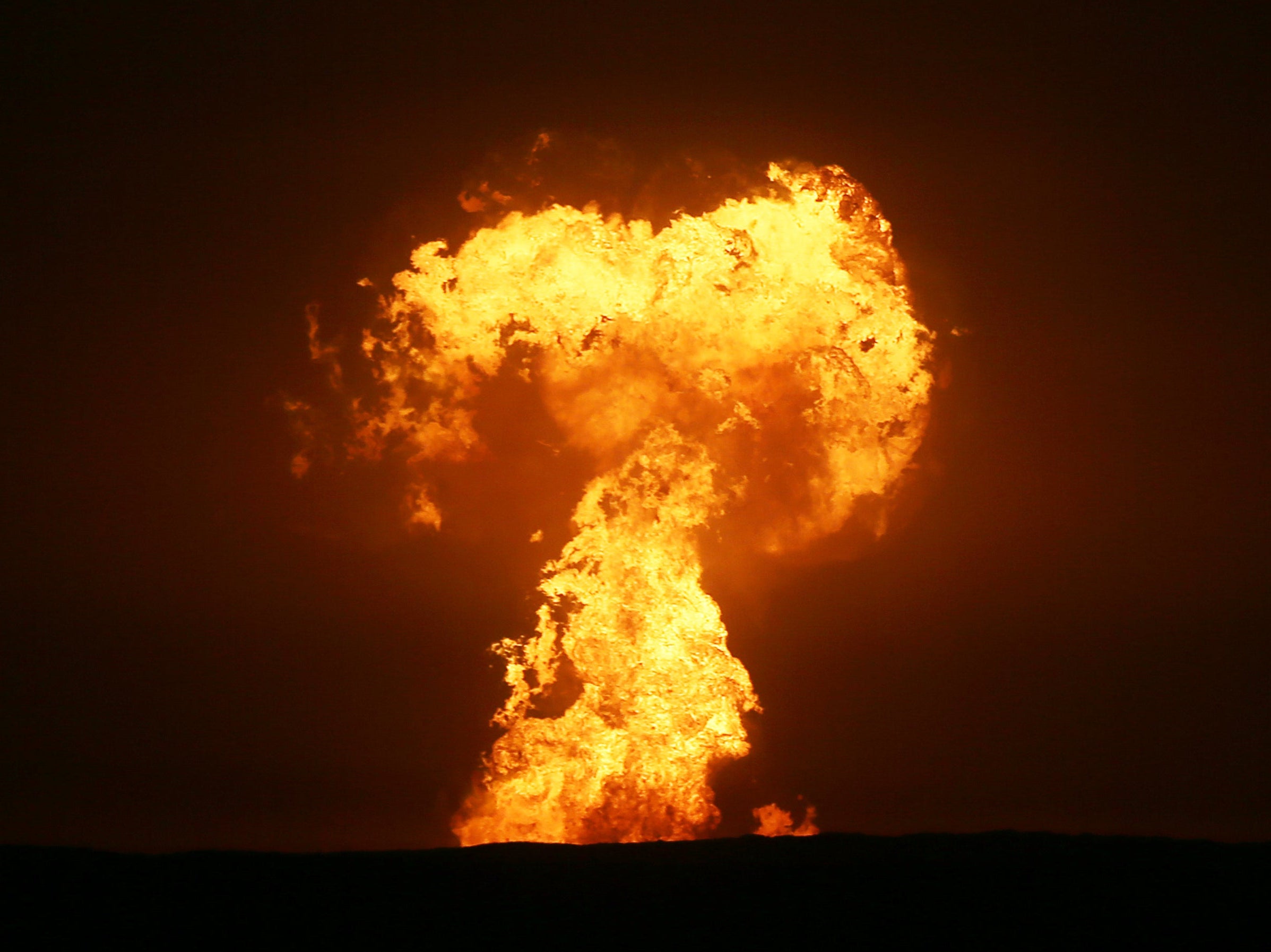 Massive explosion in Caspian Sea near Azerbaijan gas field | The
