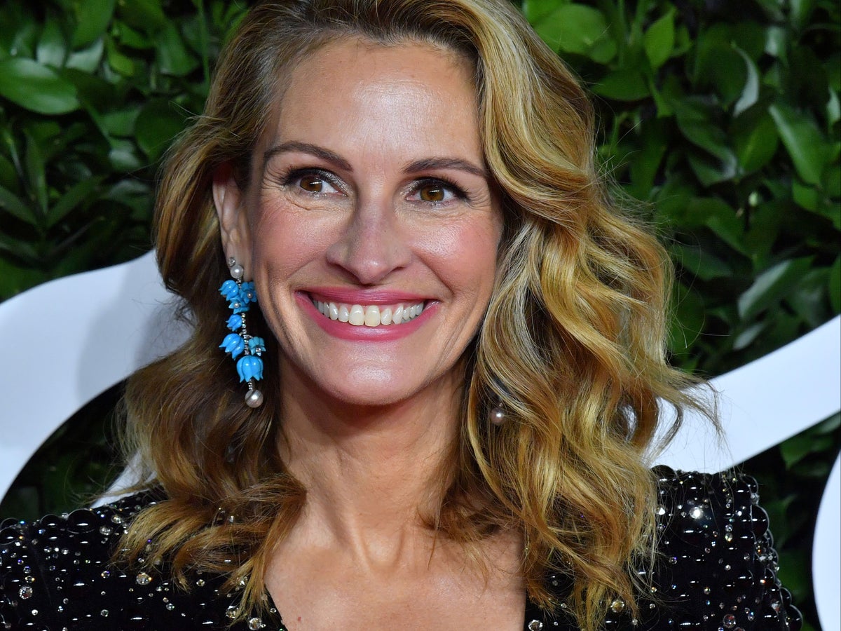 Julia Roberts - Julia Roberts Comes Together With Happy Chopard