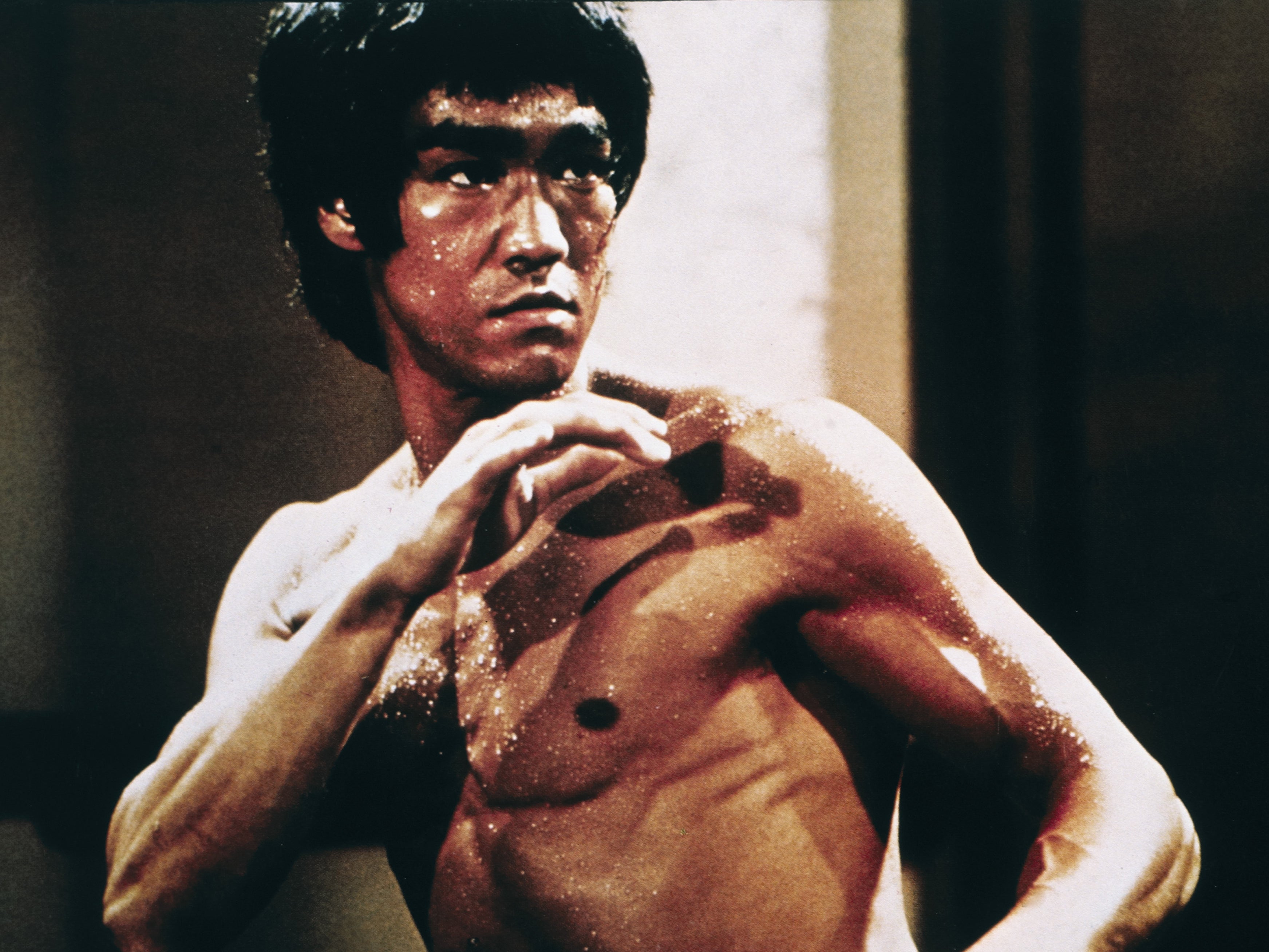 Bruce Lee may have died from drinking too much water, scientists say | The  Independent