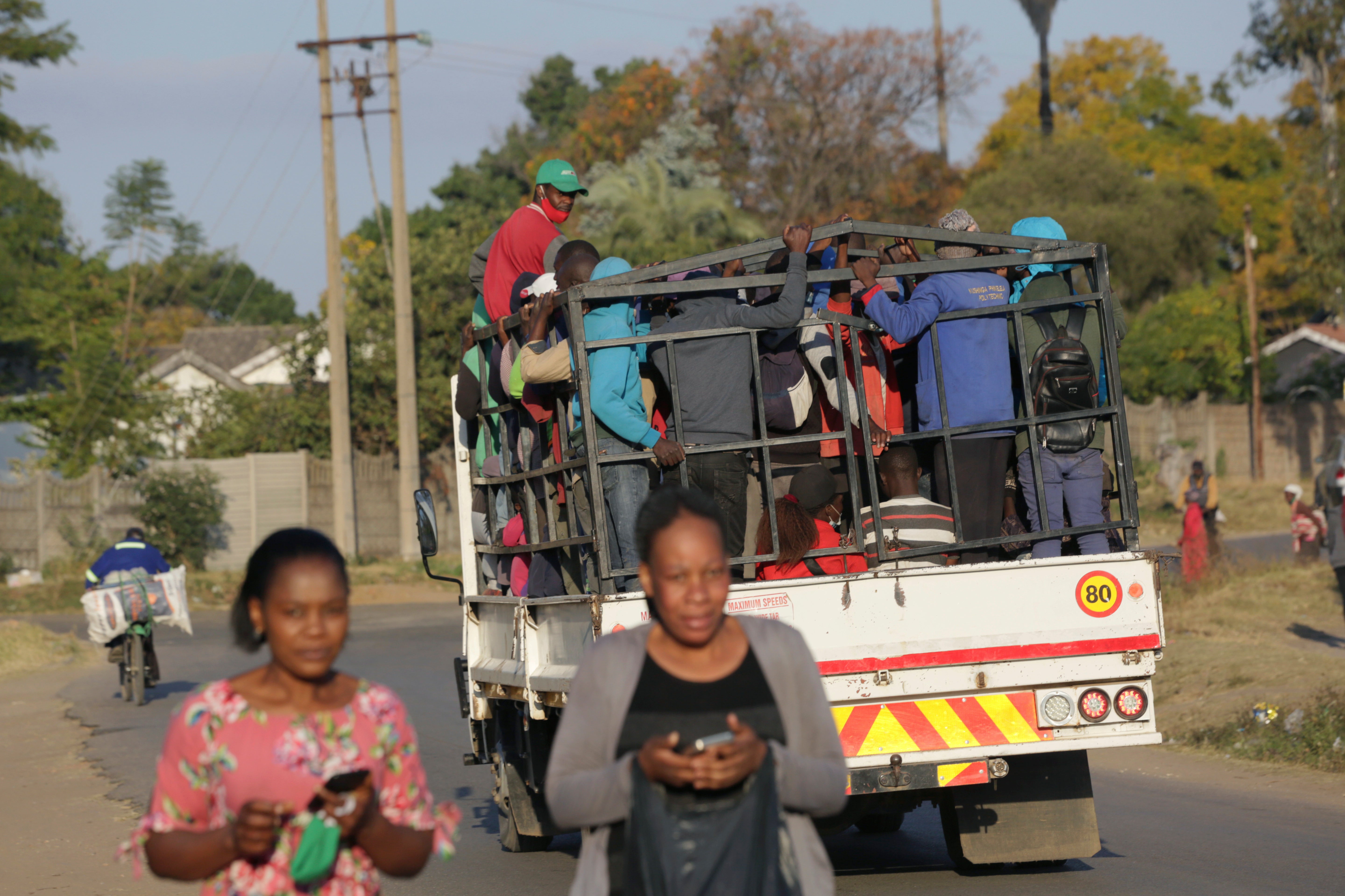 Virus Outbreak Zimbabwe Lockdown