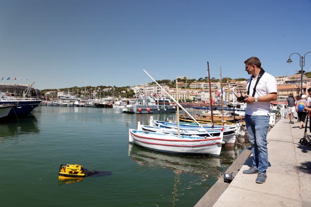<p>The Jellyfishbot at work in the port of Cassis</p>