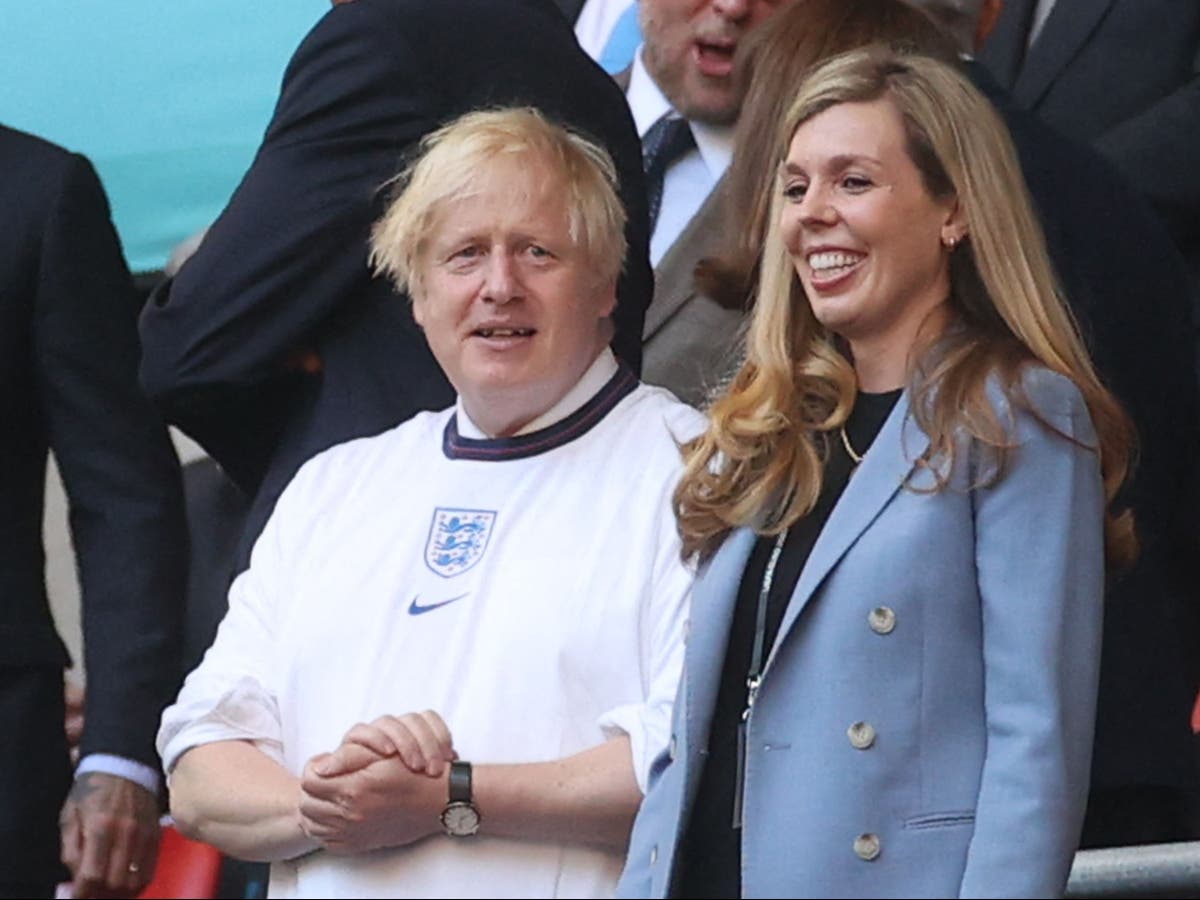Boris Johnson should &lsquo;study at Gareth Southgate school of leadership&rsquo;, says Labour