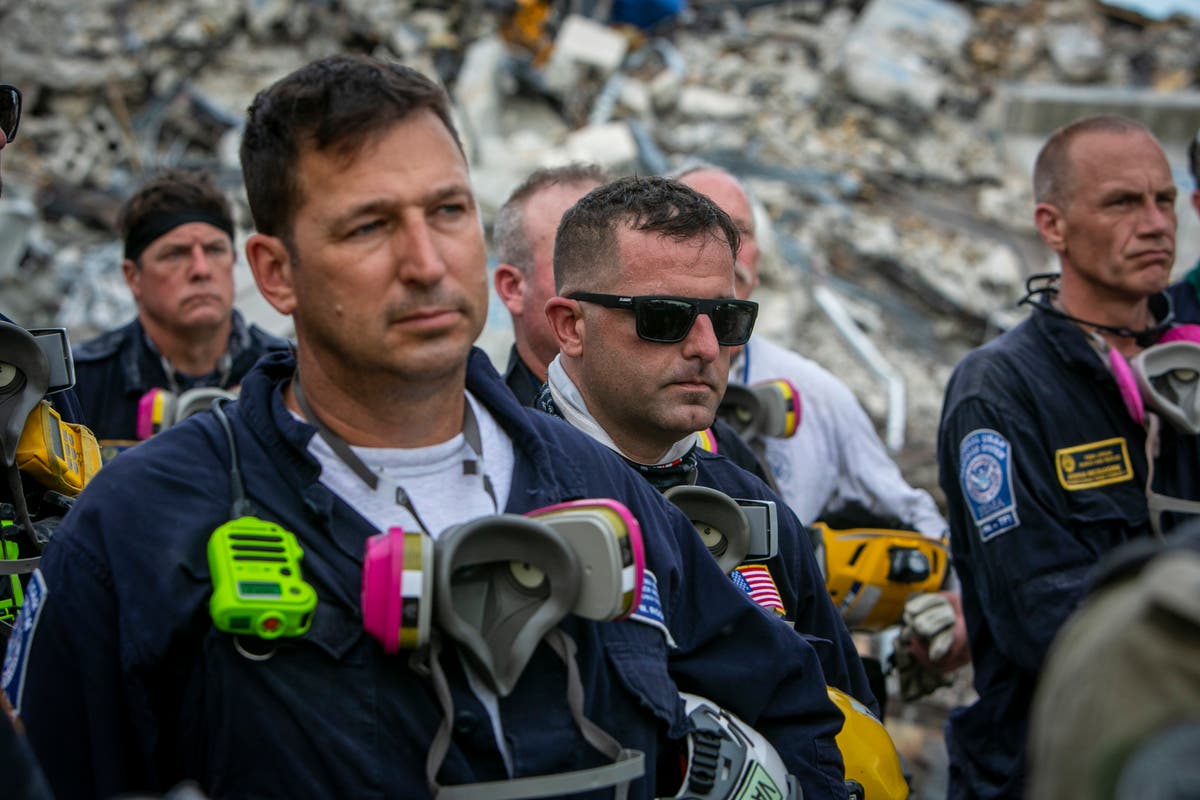 Tears, prayers mark end to search for Miami condo survivors Tears, prayers mark end to search for Miami condo survivors