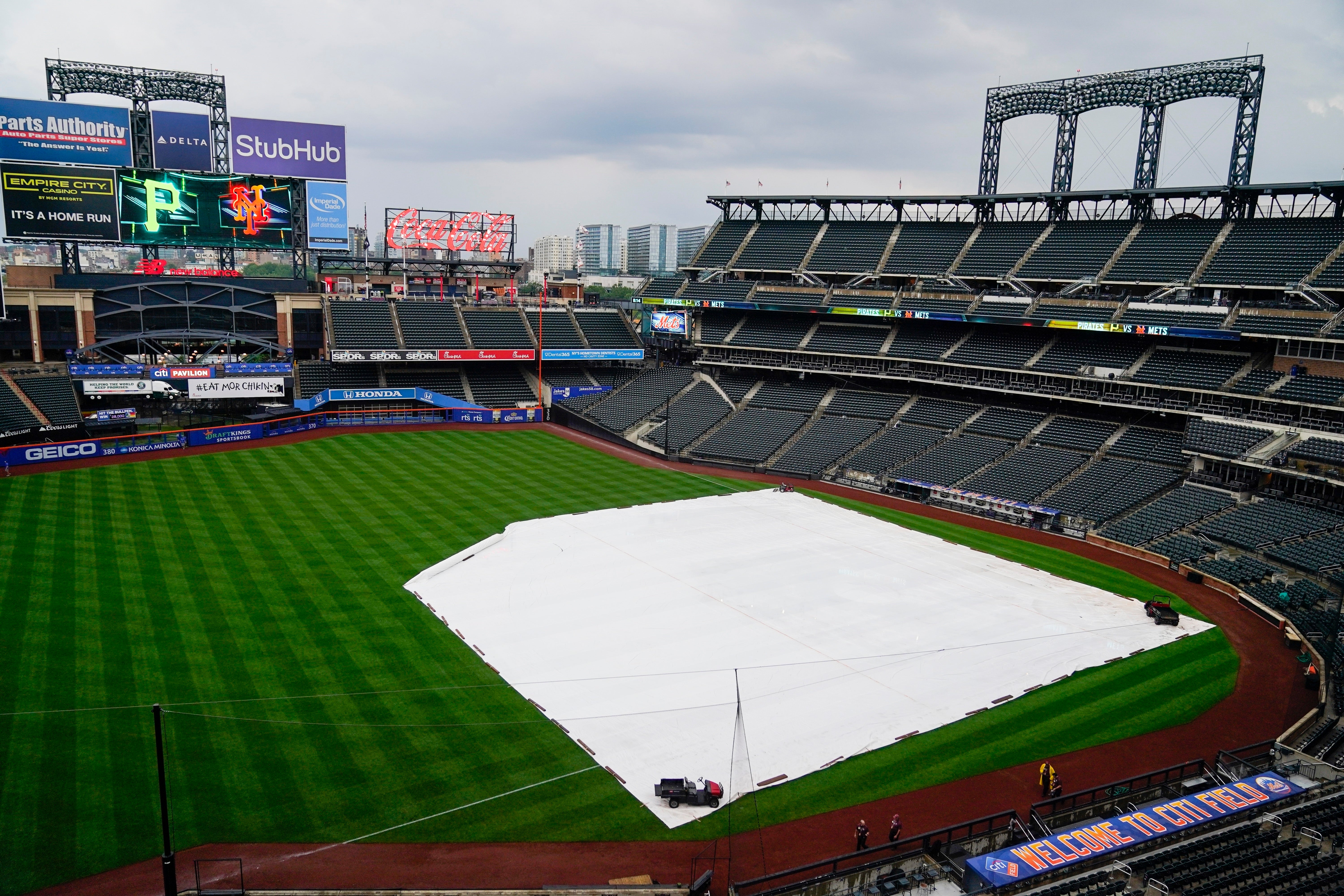 PIRATAS-METS-LLUVIA