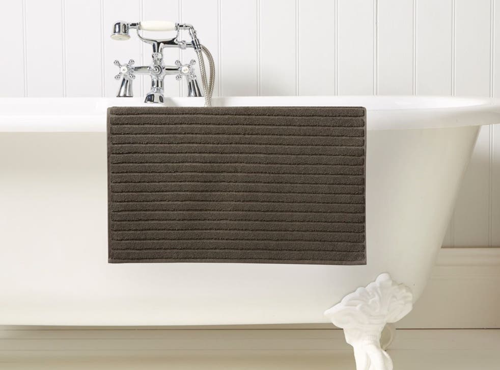 Best Bath Mats Choose From Non Slip, How To Use Bathroom Rugs For Beginners