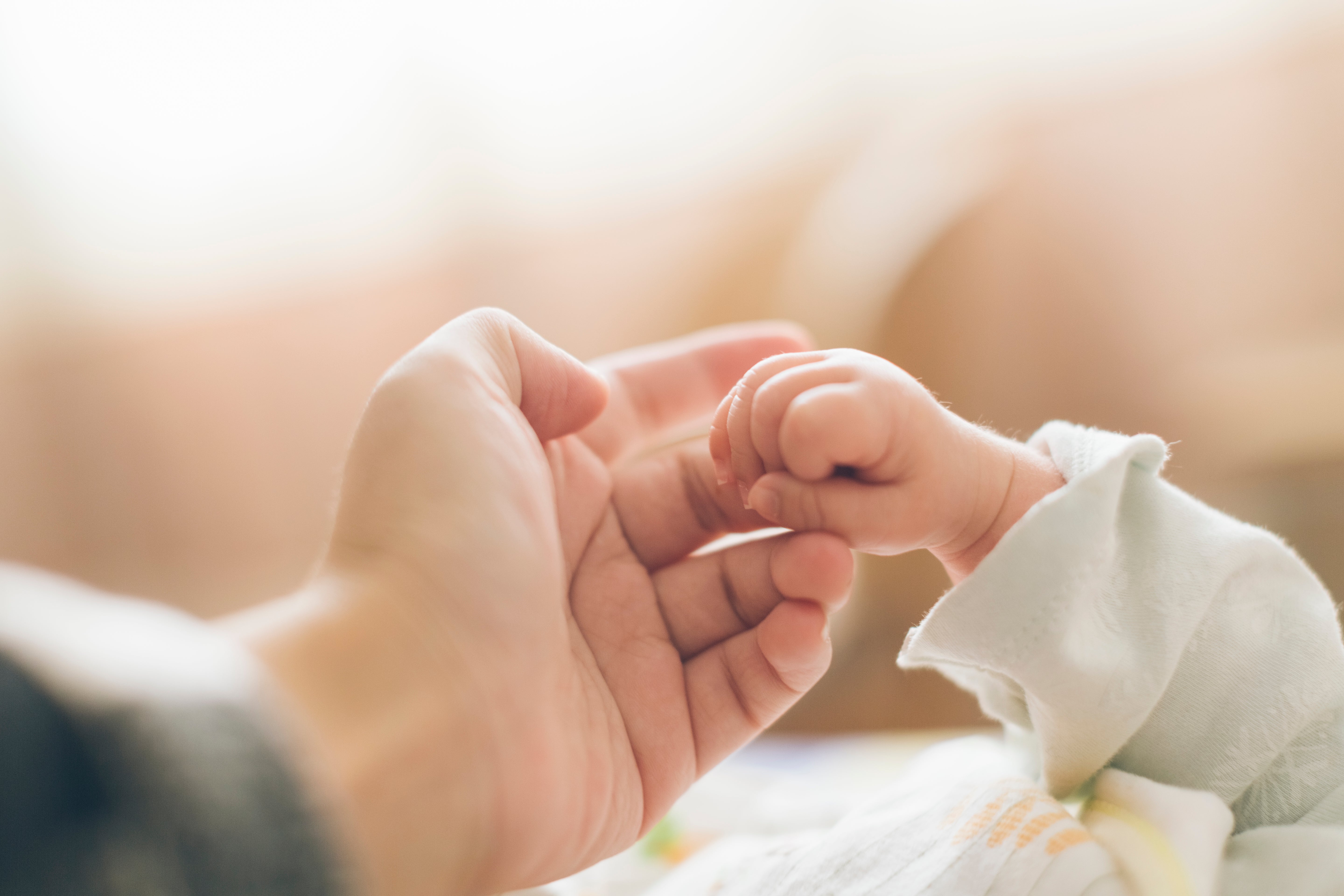 Could we prevent colic in babies by handling them differently?