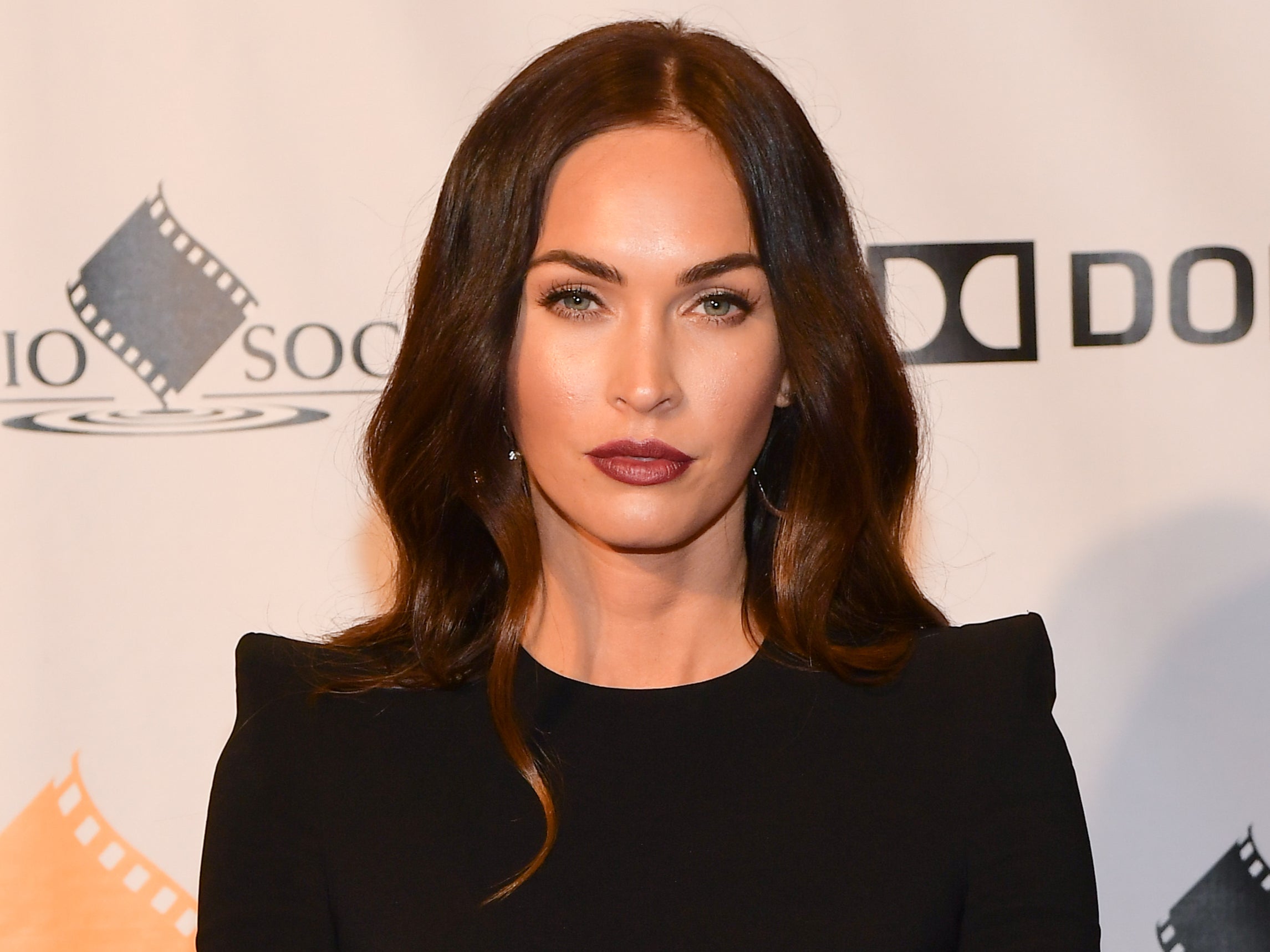 Megan Fox Says Her Son Gets Bullied For Wearing Dresses Indy100
