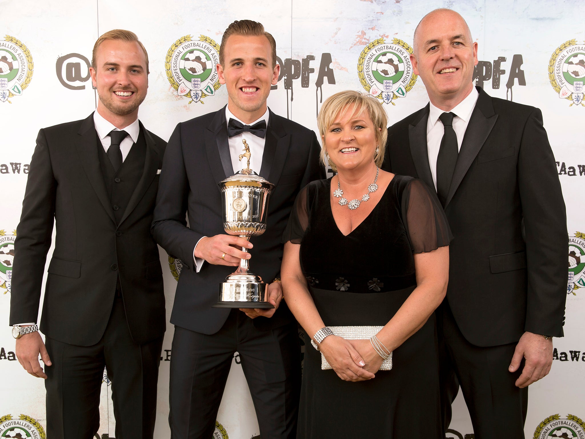 The Kane family as Harry accepts the PFA Young Player of the Year award, 2015