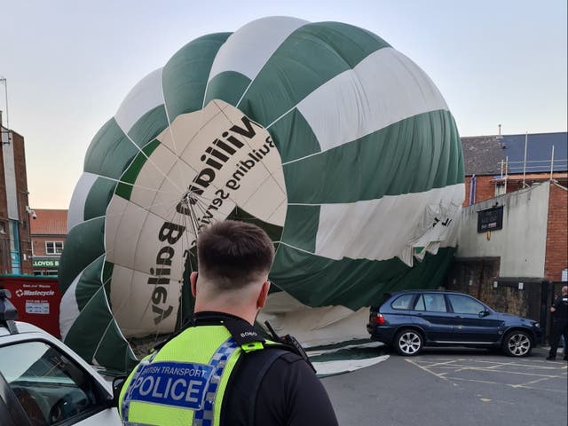 <p>A hot air balloon crash-landed in a town centre in Nottinghamshire on Sunday</p>