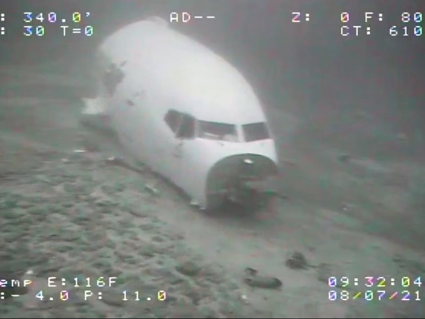 Photos have been released of the Boeing 737-200 cargo jet that made an emergency water landing off Hawaii on 2 July.