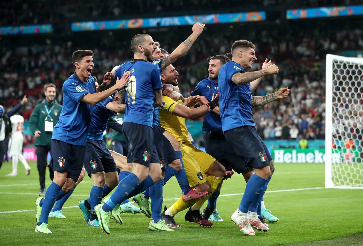 Euro 2020 final in pictures: England suffer agonising penalty shootout ...