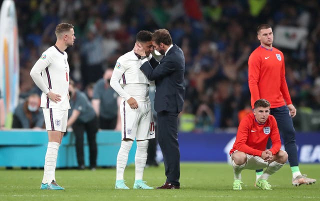 <p>Gareth Southgate consoles his players at the end of the Euro 2020 final</p>