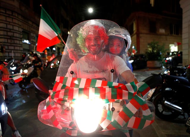 <p>Italy fans in Rome celebrate after winning the Euro 2020 tournament</p>