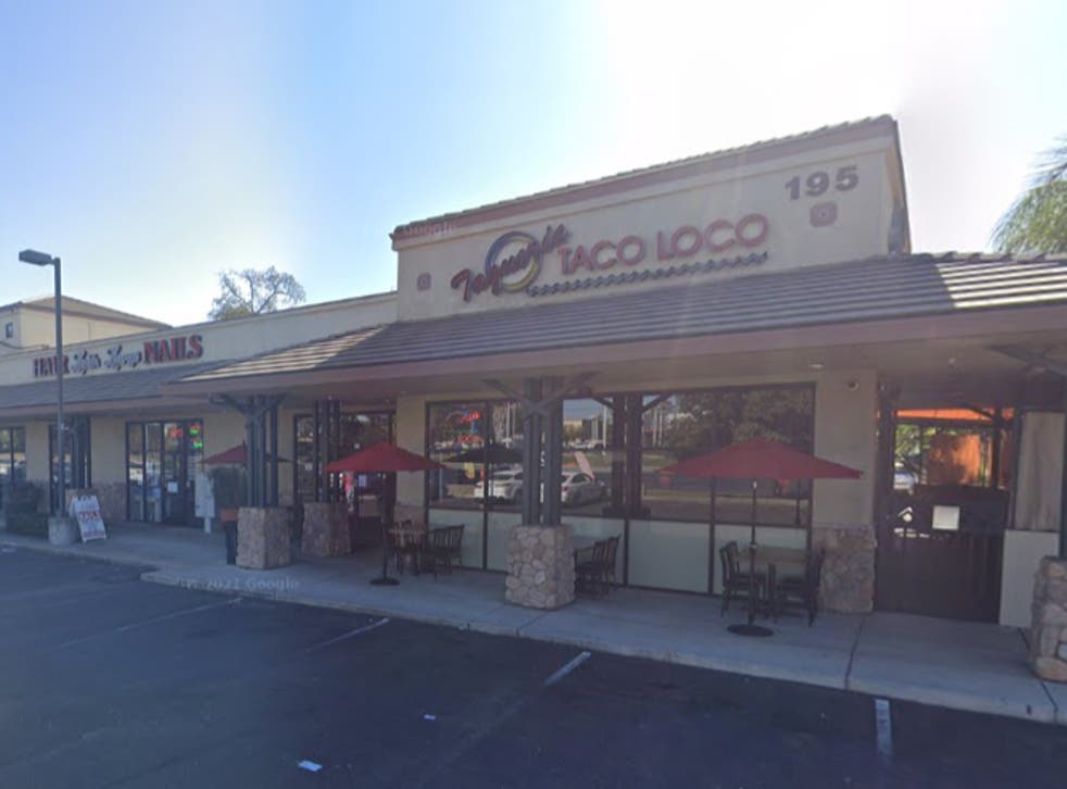 <p>El restaurante Toco Loco en Folstom, California</p>