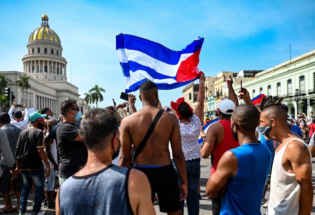 <p>Los cubanos han pedido la renuncia del presidente Miguel Díaz-Canel</p>