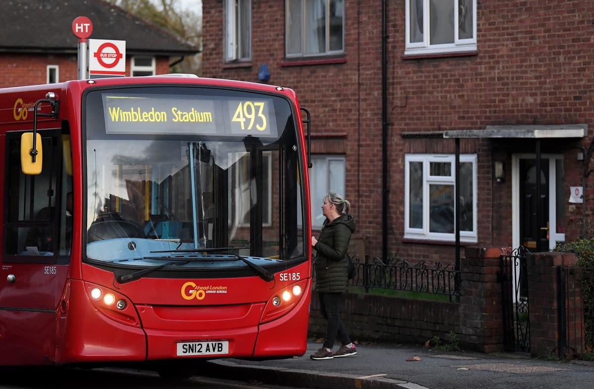 Free public transport and green home schemes needed to tackle climate crisis, says major citizens&rsquo; survey