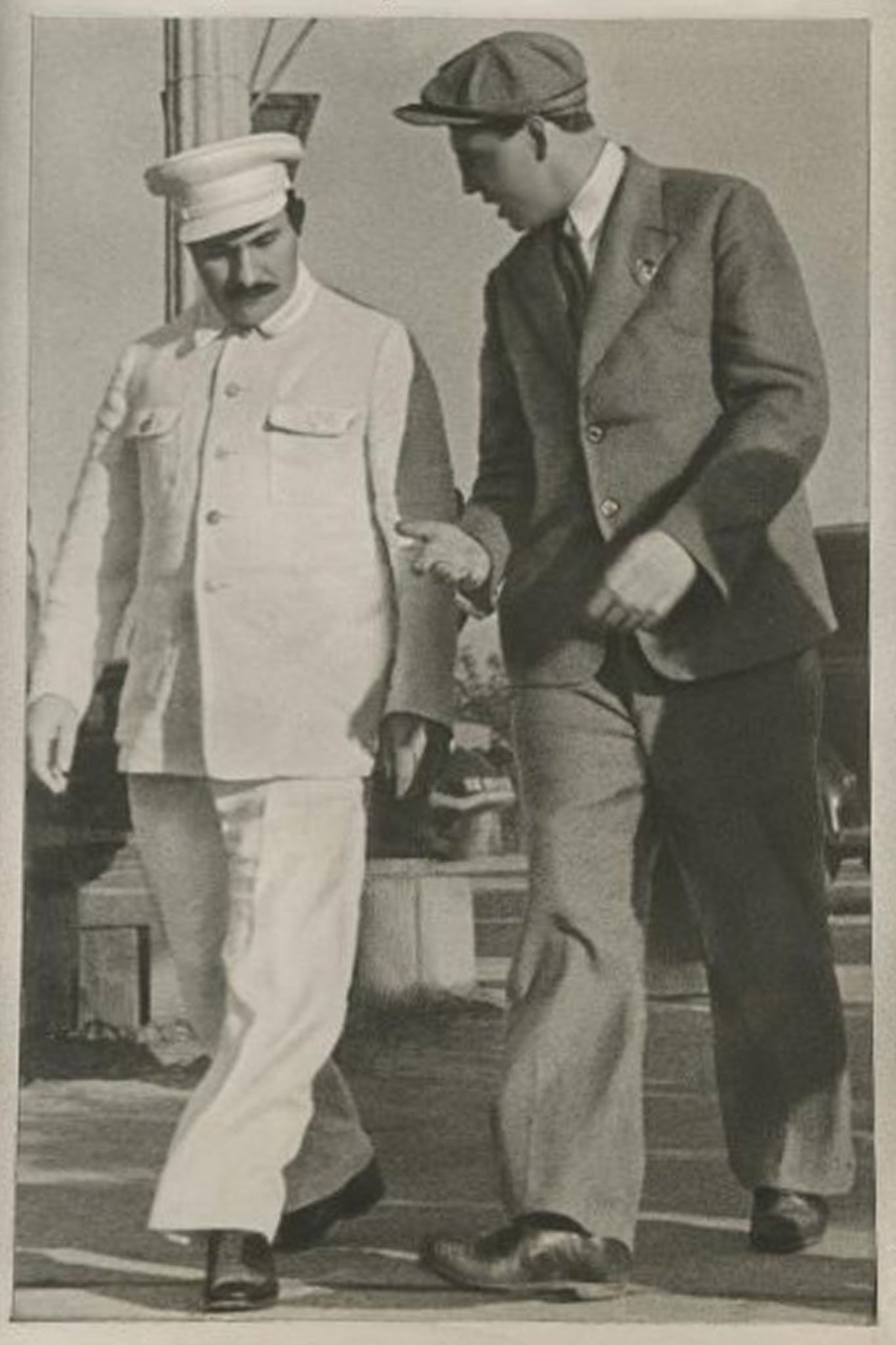 One of Stalin’s most trusted deputies, Lazar Kaganovich, with Alexei Stakhanov in 1938