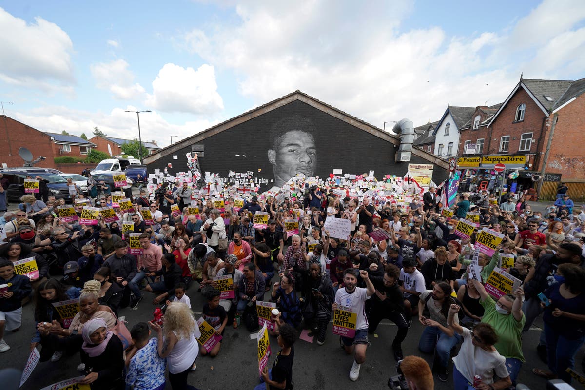 &lsquo;Lost for words&rsquo;: Marcus Rashford thanks well-wishers after emotional scenes at mural