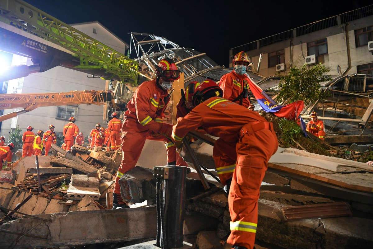 Death toll in Chinese hotel collapse raised to 17; 23 freed